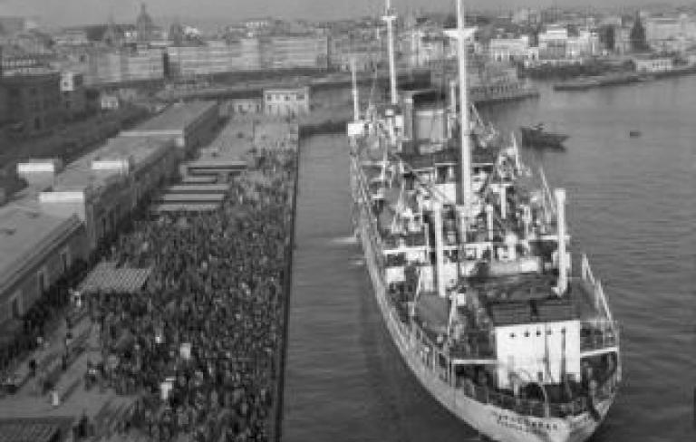 Saída do barco <i>Juan de Garay</i>. A Coruña, 1957